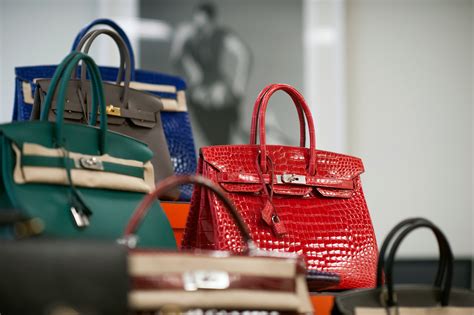 Hermès Birkin este cea mai apreciată geantă de lux .